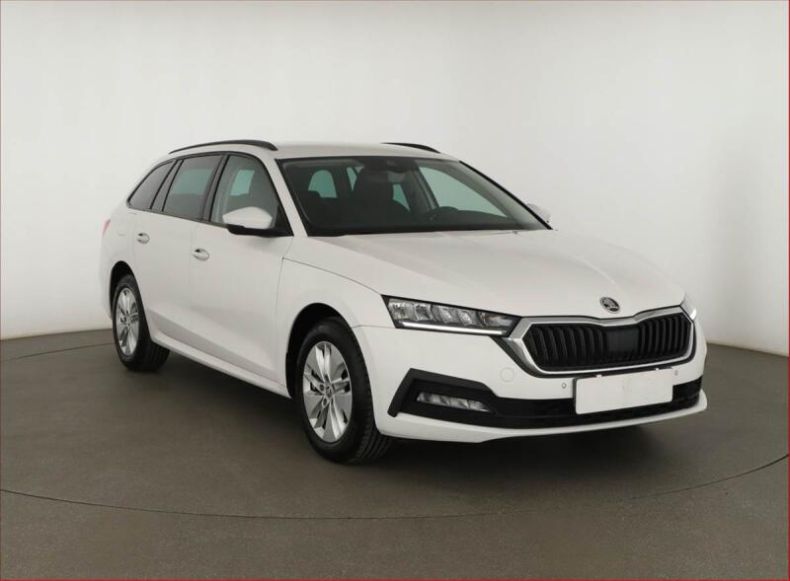 Škoda Octavia - hlavní fotka