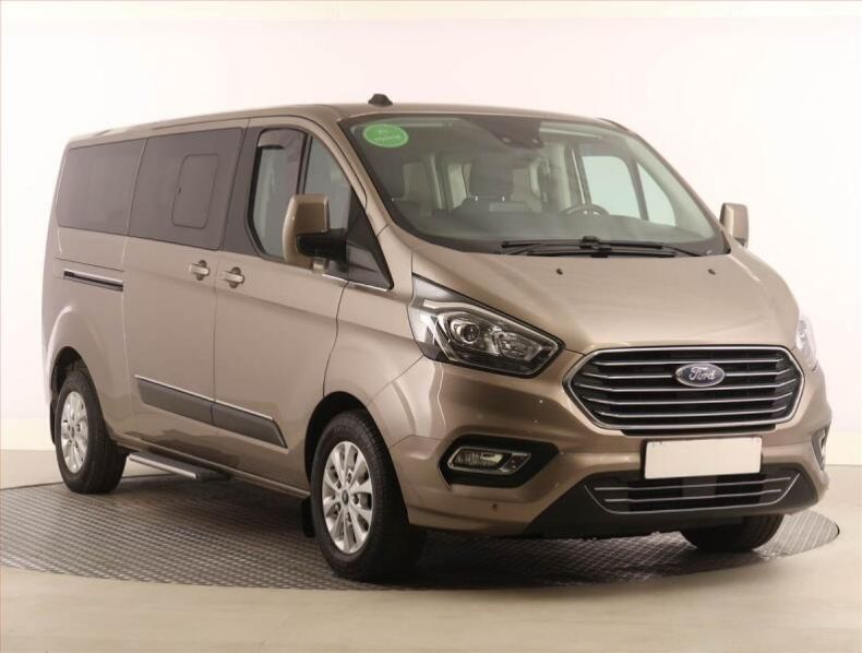 Ford Tourneo - hlavní foto