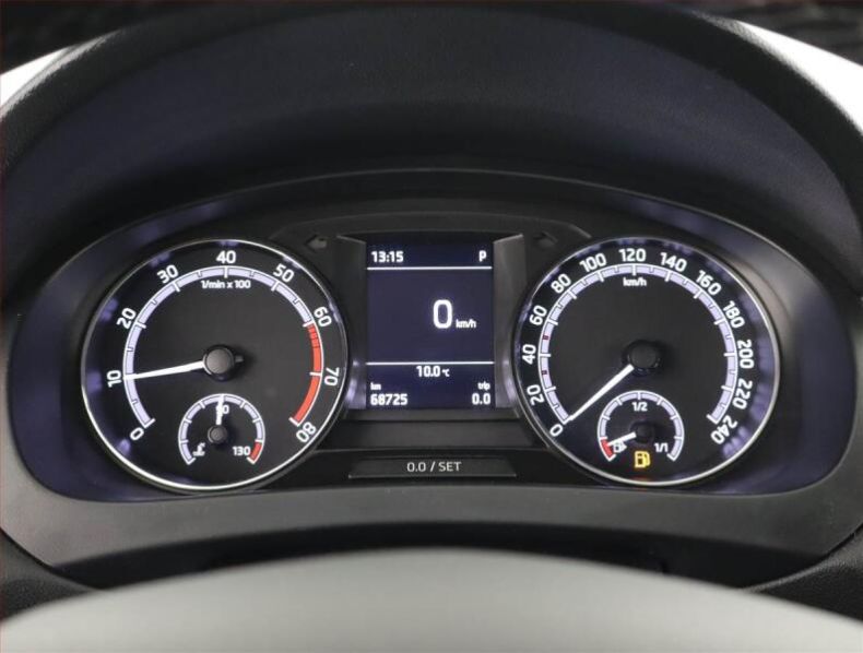 Škoda Rapid - hlavní fotka