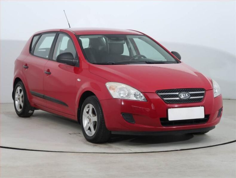 Kia Cee'd - hlavní foto