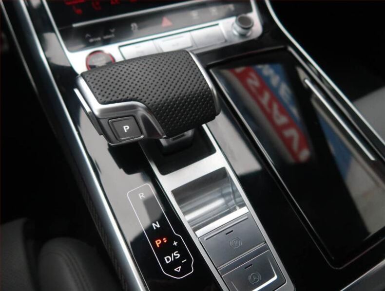 Audi SQ7 - hlavní fotka