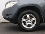Toyota RAV 4 - fotka číslo 13