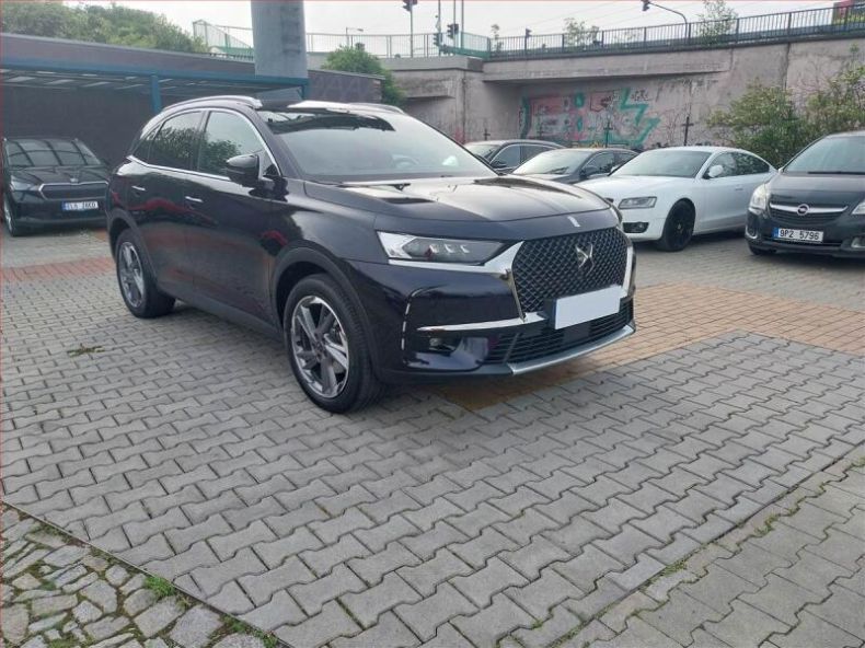 DS Automobiles DS7 Crossback - hlavní foto