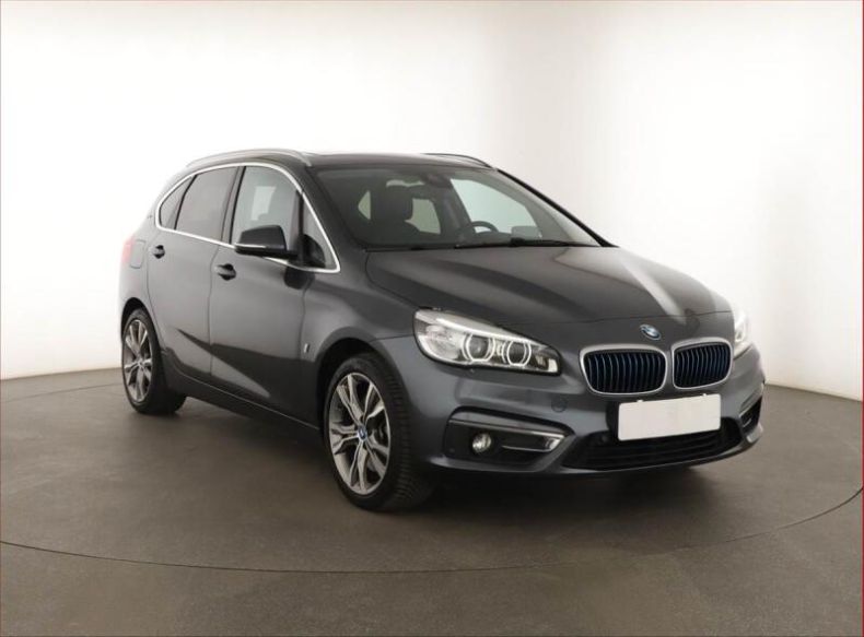 BMW Řada 2 - hlavní foto