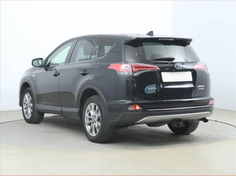 Toyota RAV 4 - hlavní fotka