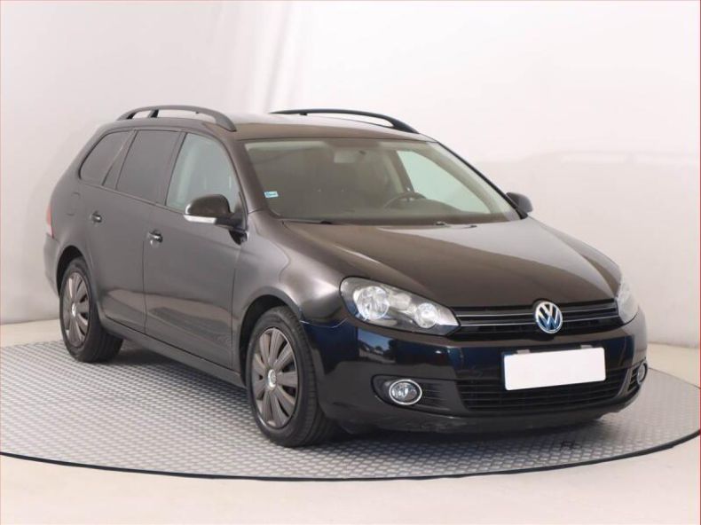 Volkswagen Golf - hlavní foto