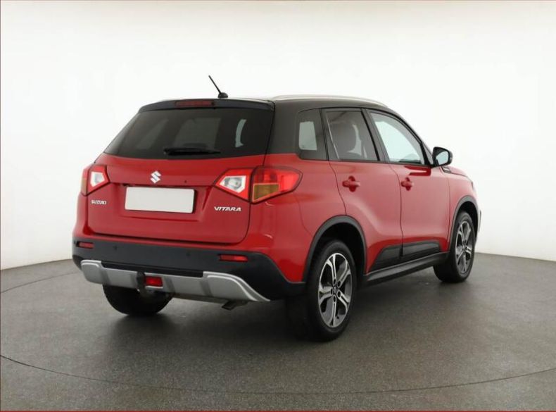 Suzuki Vitara - hlavní fotka