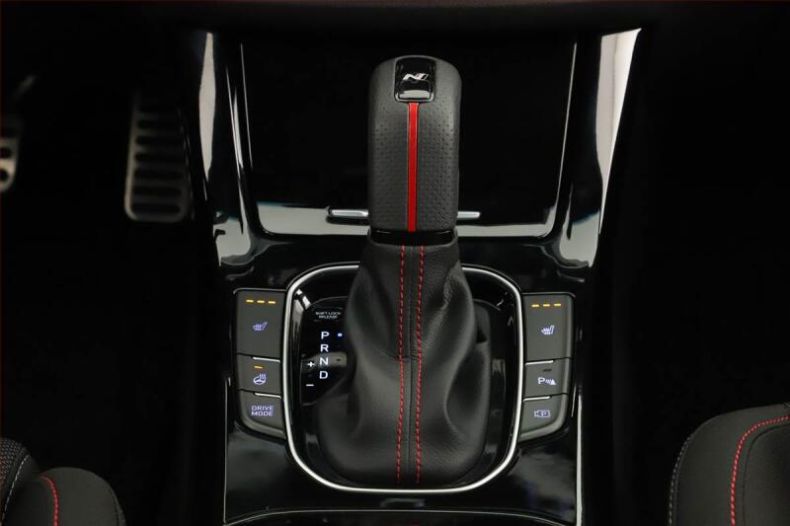 Hyundai i30 - hlavní fotka