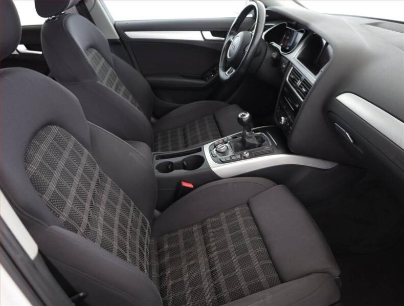 Audi A4 - hlavní fotka