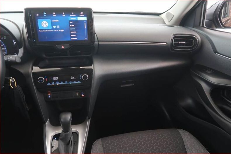 Toyota Yaris Cross - hlavní fotka