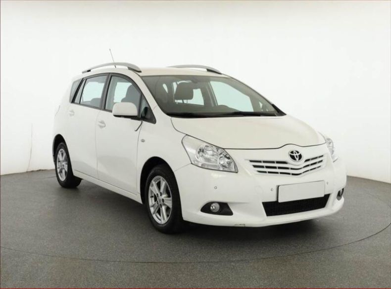 Toyota Verso - hlavní foto