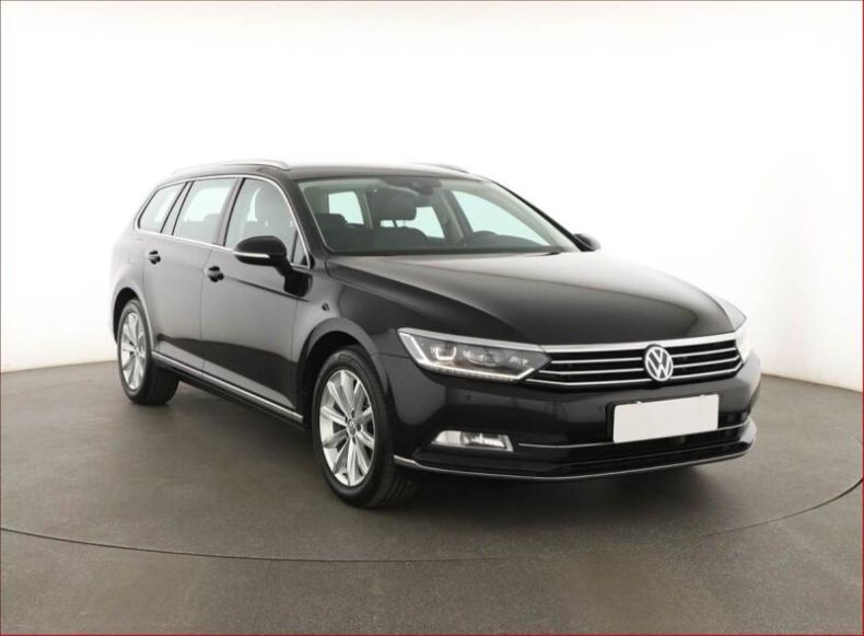 Volkswagen Passat - hlavní foto