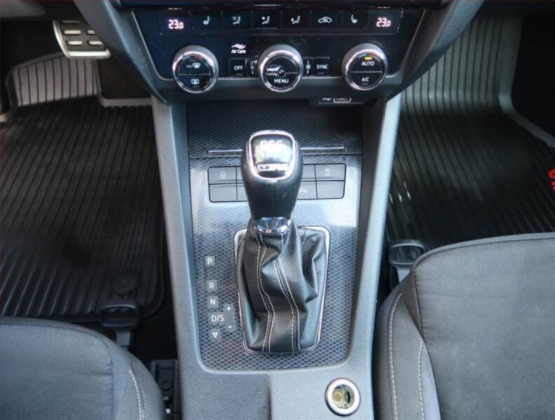 Škoda Octavia - hlavní fotka