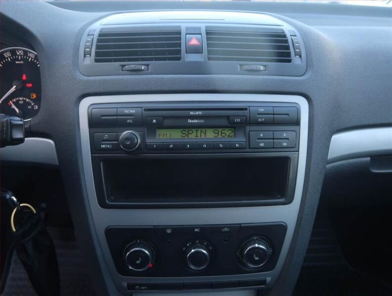 Škoda Octavia - hlavní fotka