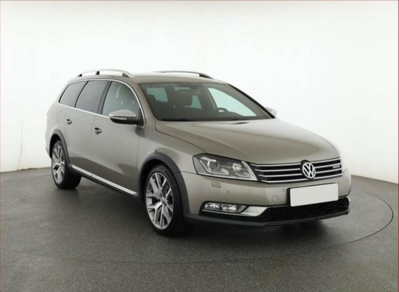 Volkswagen Passat - hlavní foto