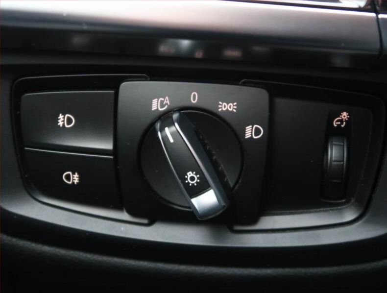 BMW X6 - hlavní fotka