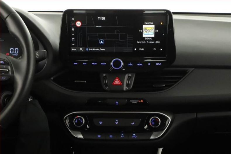 Hyundai i30 - hlavní fotka