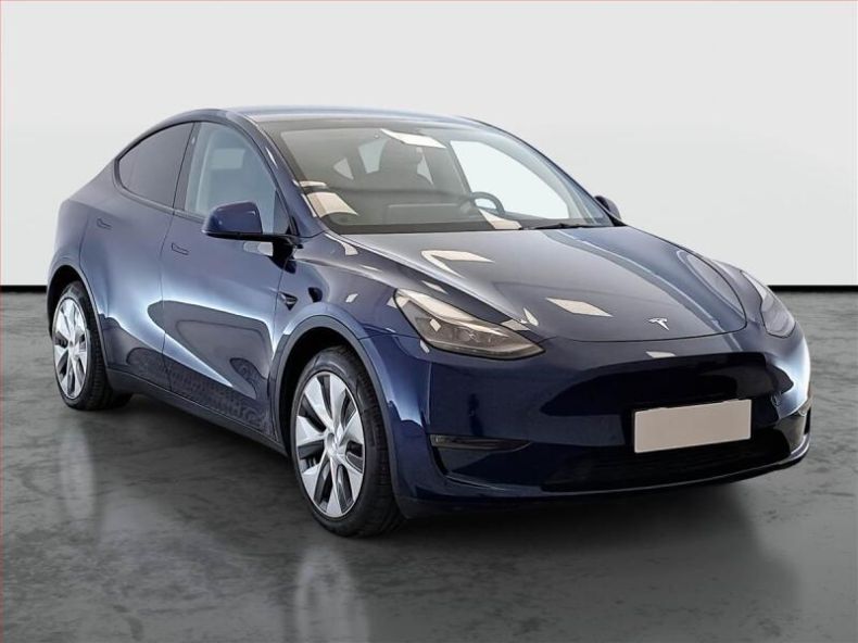 Tesla Model Y - hlavní foto