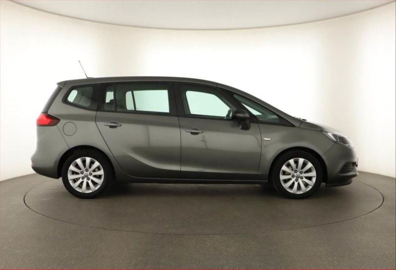 Opel Zafira - hlavní fotka