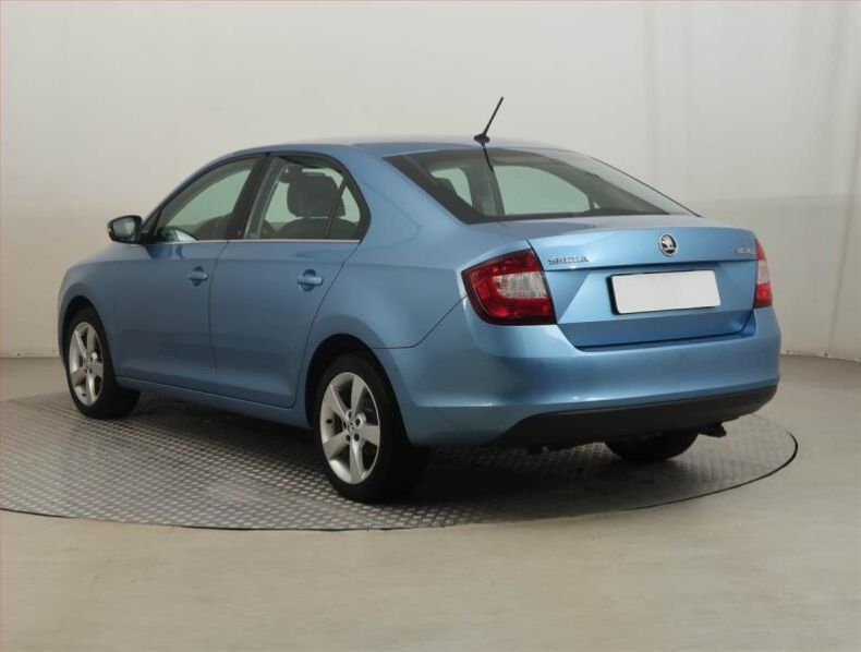 Škoda Rapid - hlavní fotka