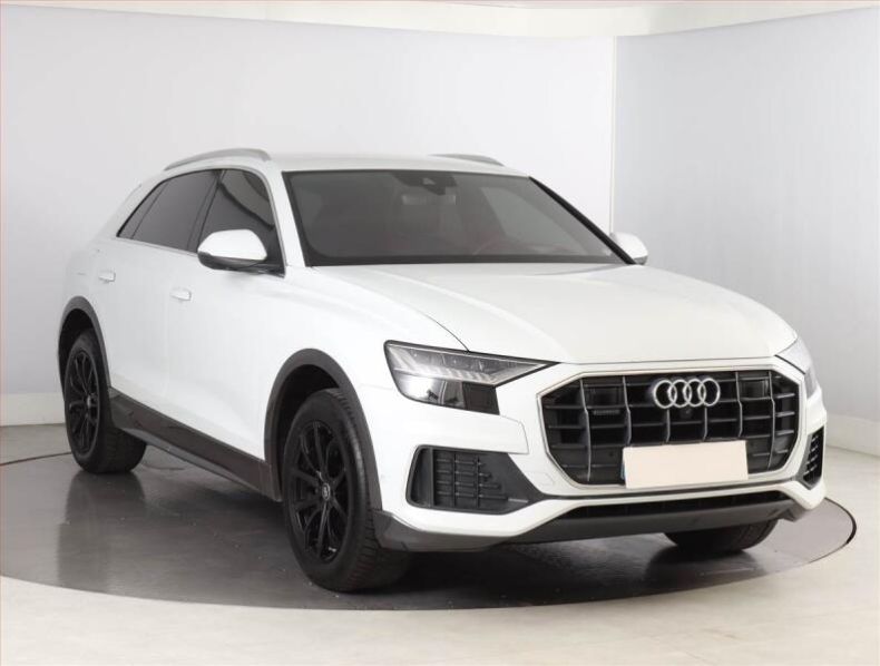 Audi Q8 - hlavní foto
