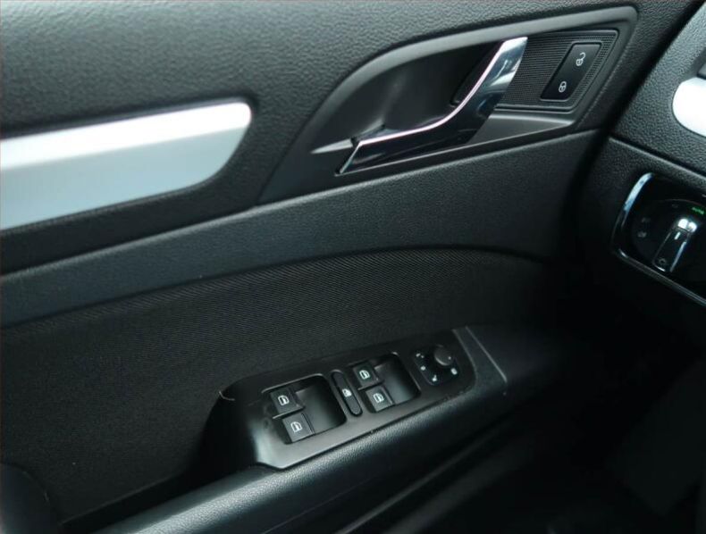 Škoda Superb - hlavní fotka