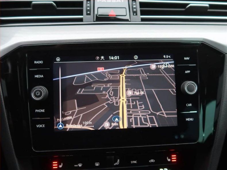 Volkswagen Passat - hlavní fotka