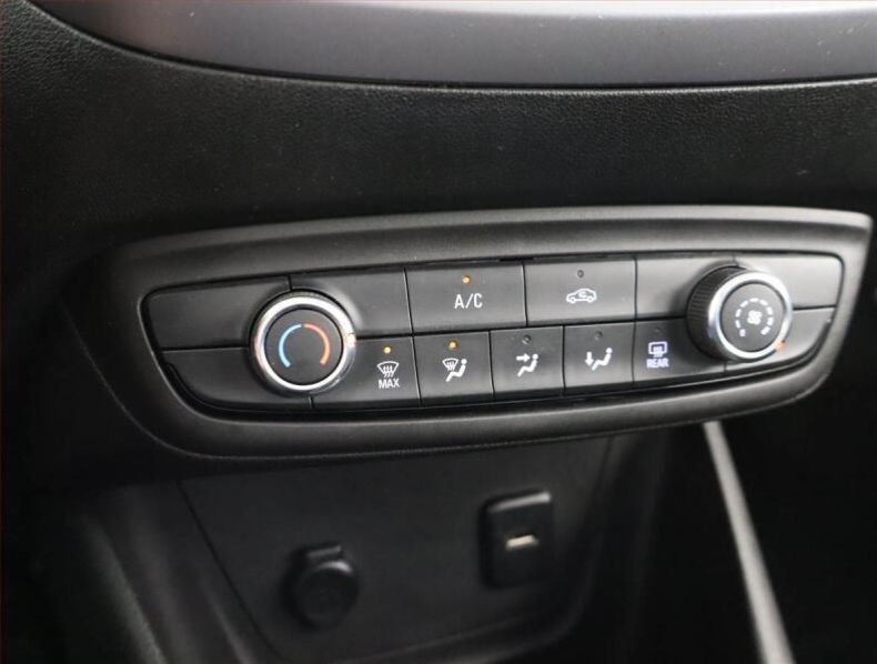 Opel Crossland X - hlavní fotka