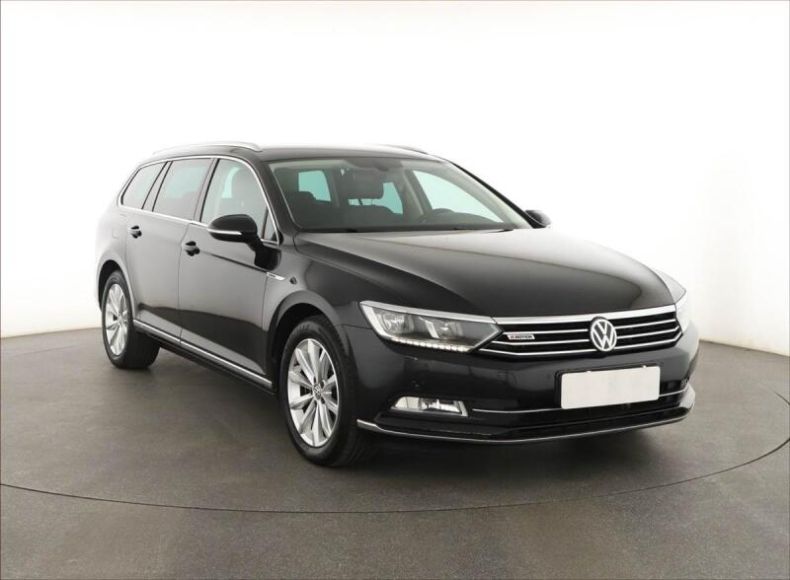 Volkswagen Passat - hlavní fotka inzerátu