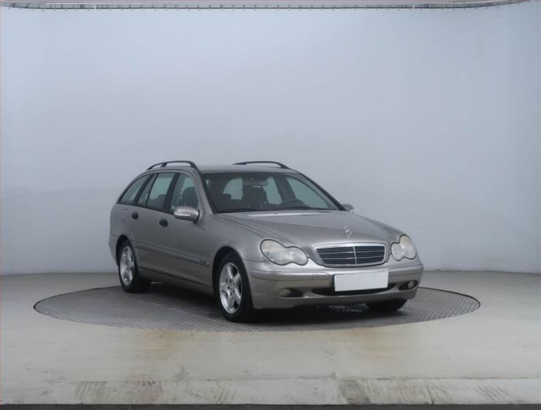 Mercedes Třída C - hlavní foto