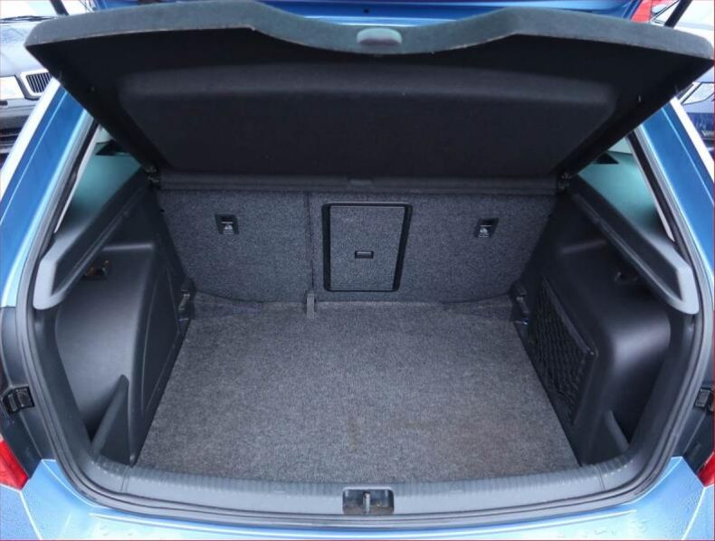 Škoda Rapid - hlavní fotka