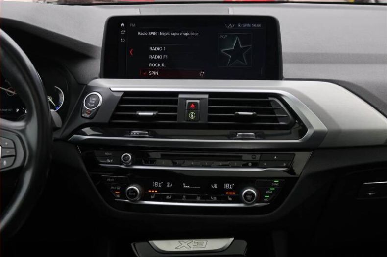 BMW X3 - hlavní fotka