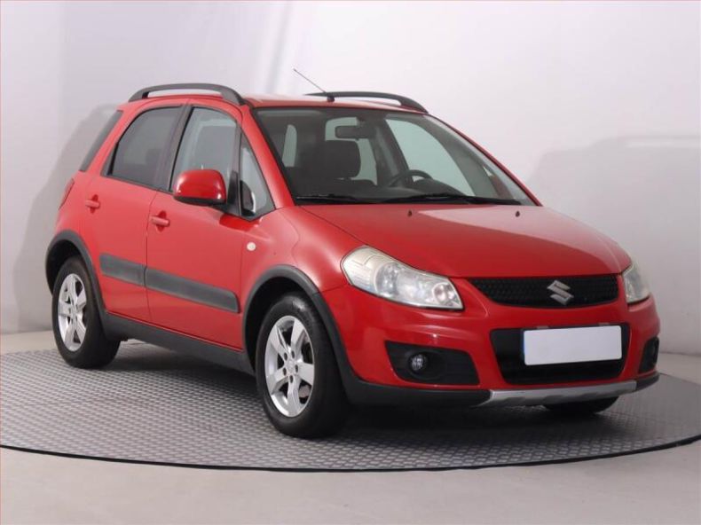 Suzuki SX4 - hlavní foto