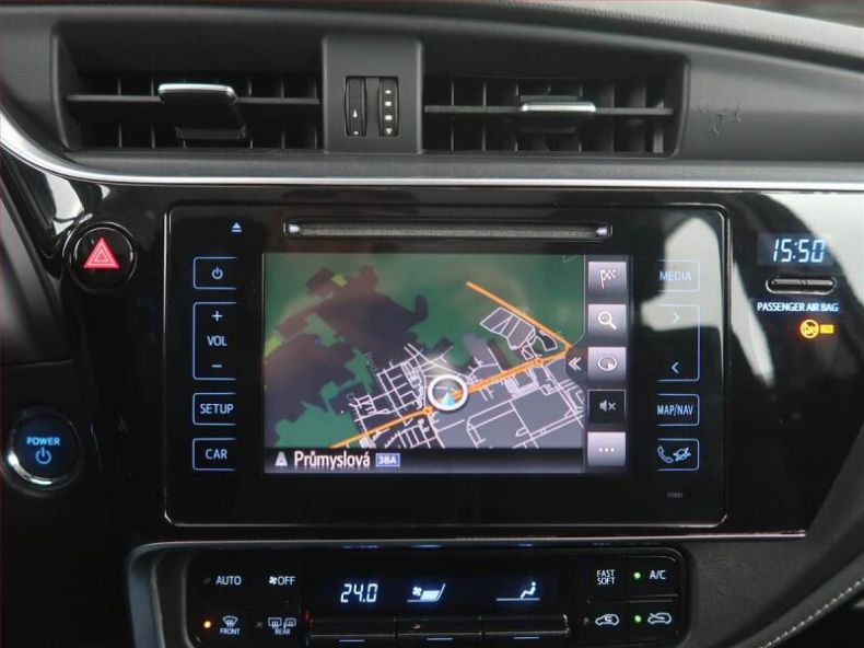 Toyota Auris - hlavní fotka