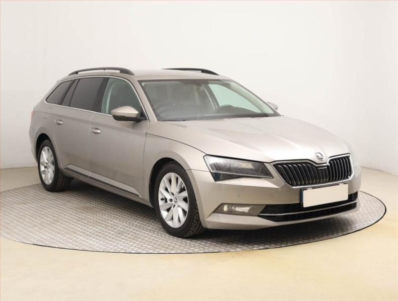Škoda Superb - hlavní fotka inzerátu