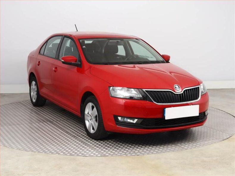 Škoda Rapid - hlavní foto