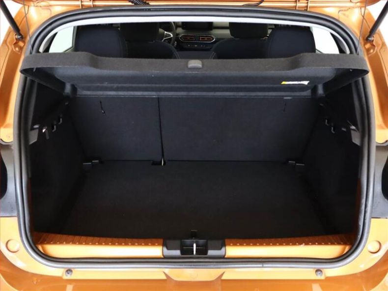 Dacia Sandero - hlavní fotka