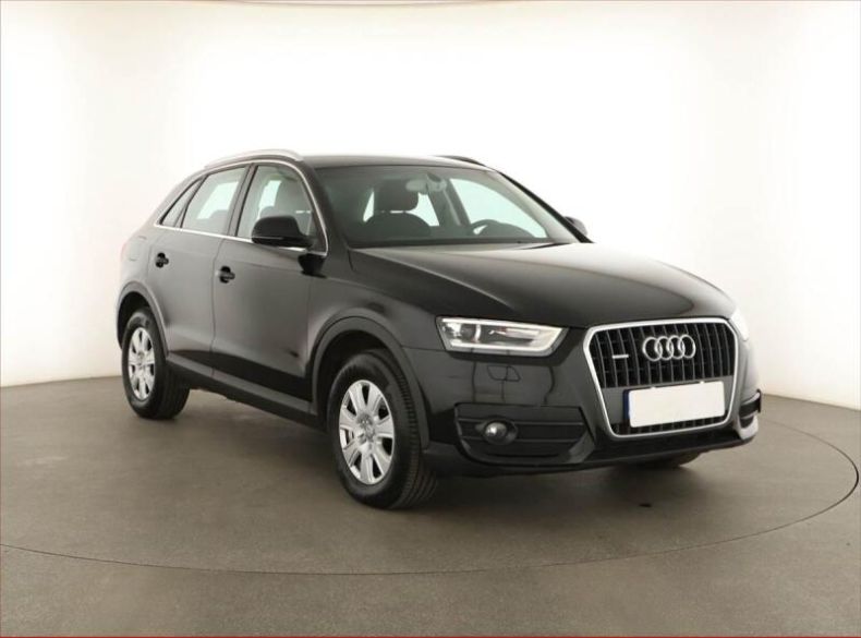 Audi Q3 - hlavní fotka