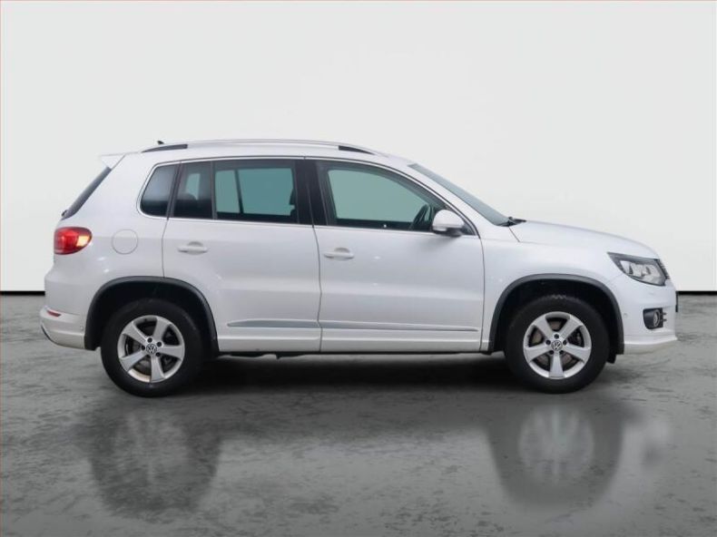 Volkswagen Tiguan - hlavní fotka