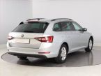 Škoda Superb - fotka číslo 4
