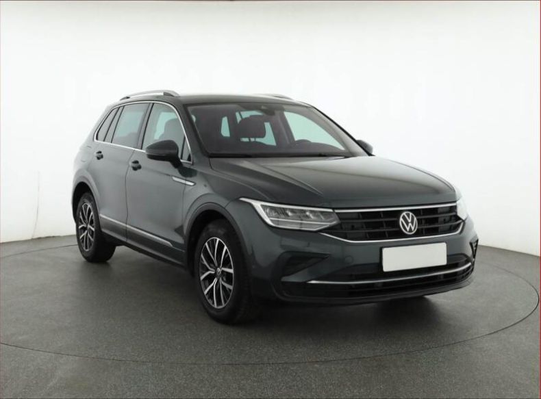 Volkswagen Tiguan - hlavní foto
