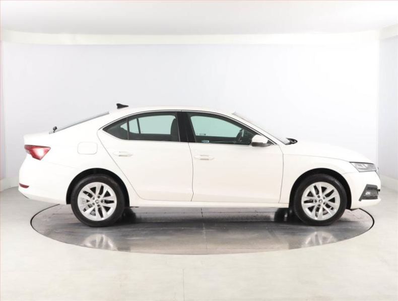 Škoda Octavia - hlavní fotka