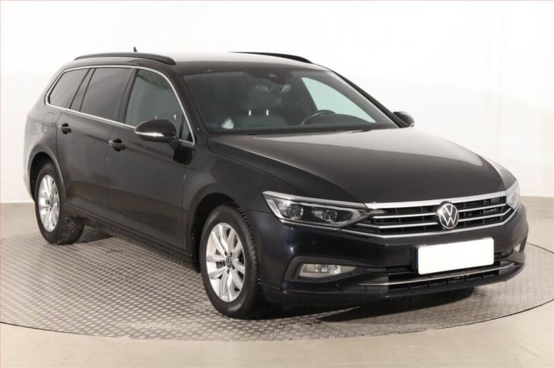 Volkswagen Passat - hlavní foto