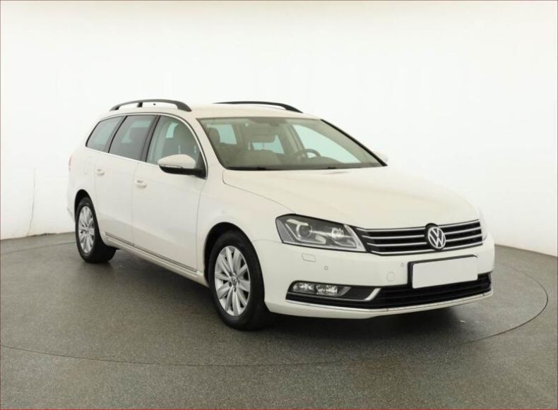 Volkswagen Passat - hlavní fotka inzerátu