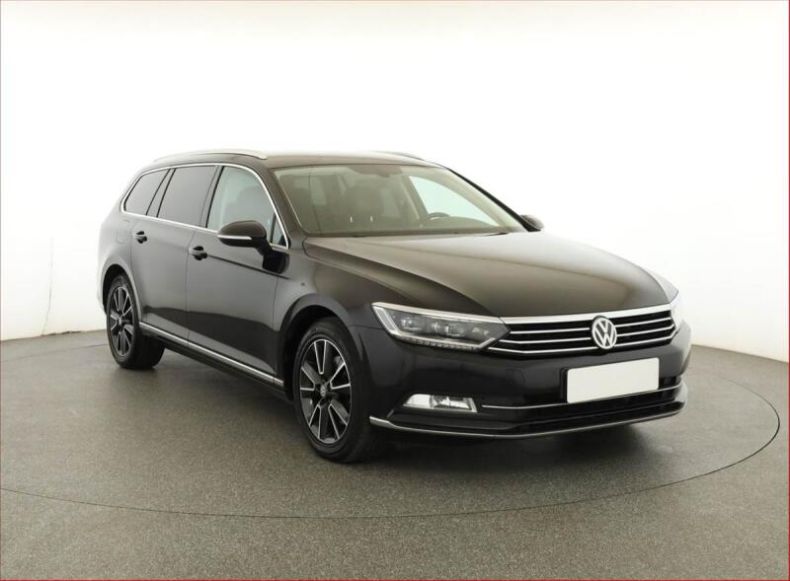 Volkswagen Passat - hlavní fotka inzerátu