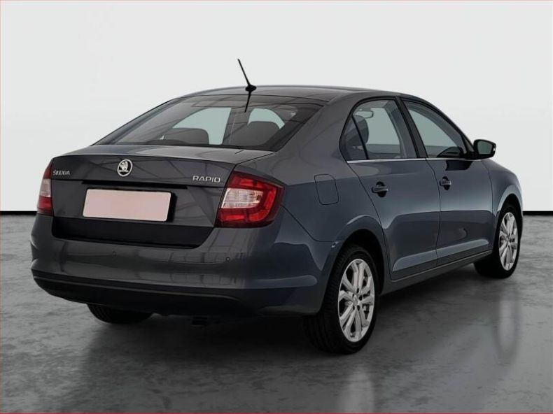 Škoda Rapid - hlavní fotka