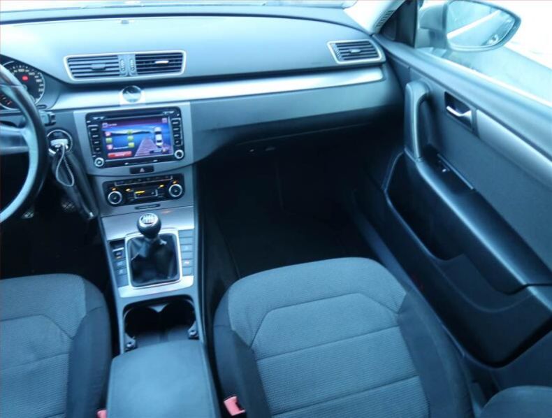 Volkswagen Passat - hlavní fotka