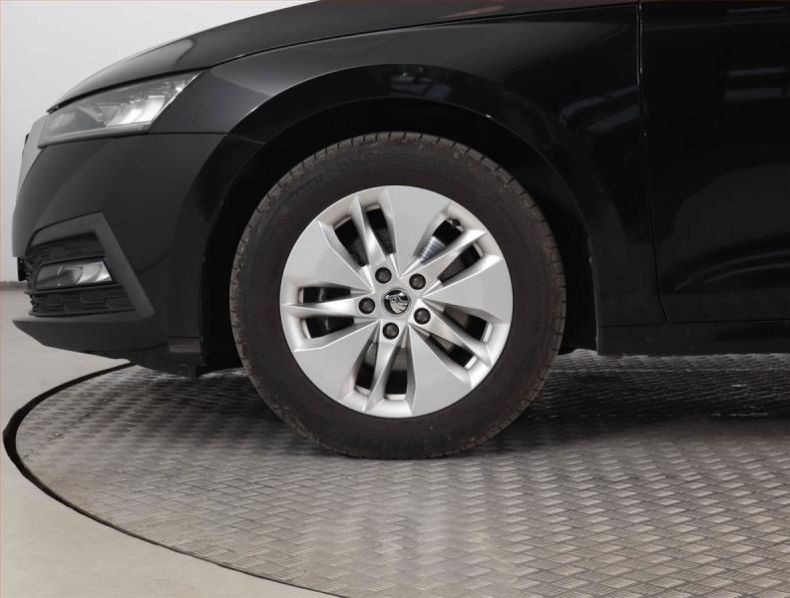 Škoda Octavia - hlavní fotka