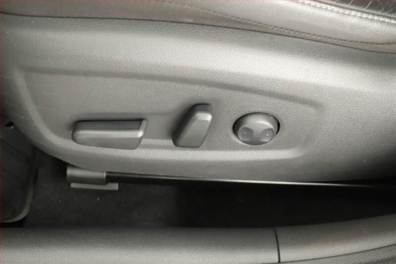 Hyundai i30 - hlavní fotka