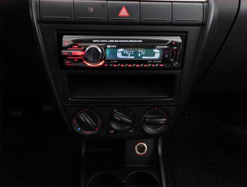 Volkswagen Fox - hlavní fotka